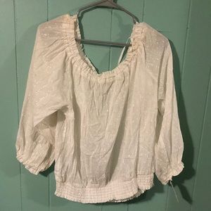 Women’s white peasant top size XL. NWT